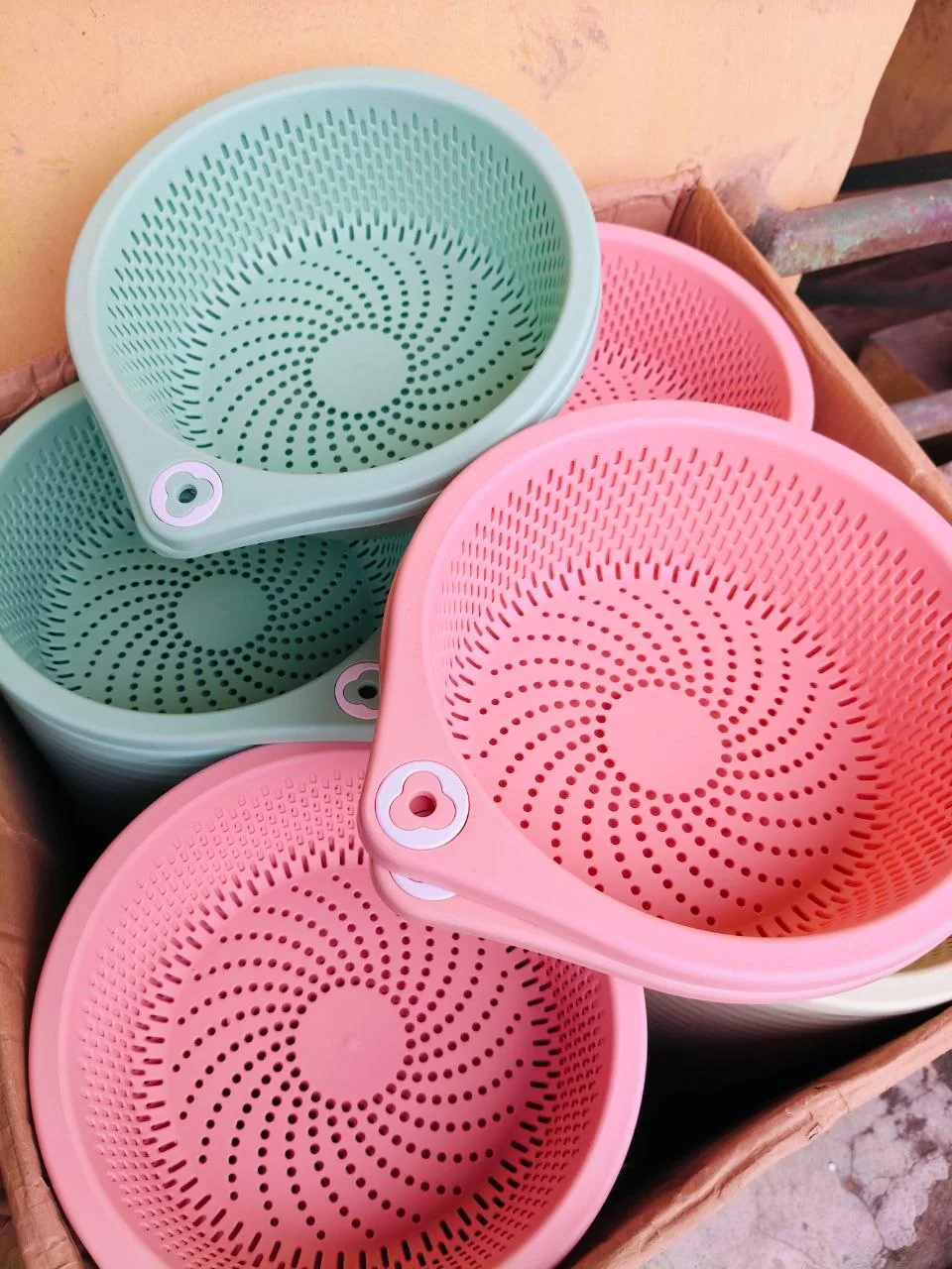 2-in-1 Plastic Draining Basket with Bowl