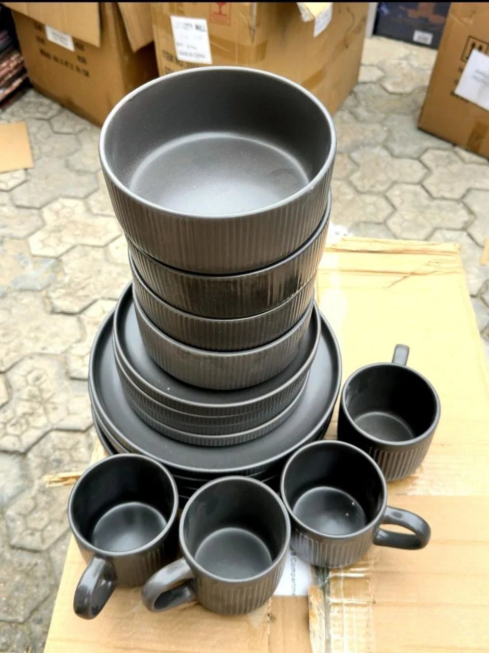 16-Piece Dinner Set