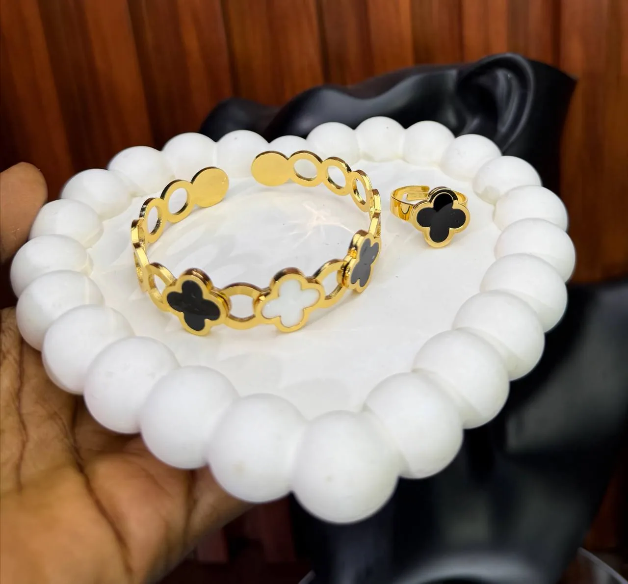 Luxury Bangle & Ring Set